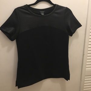 Never worn short sleeve quiltedClub Monaco top